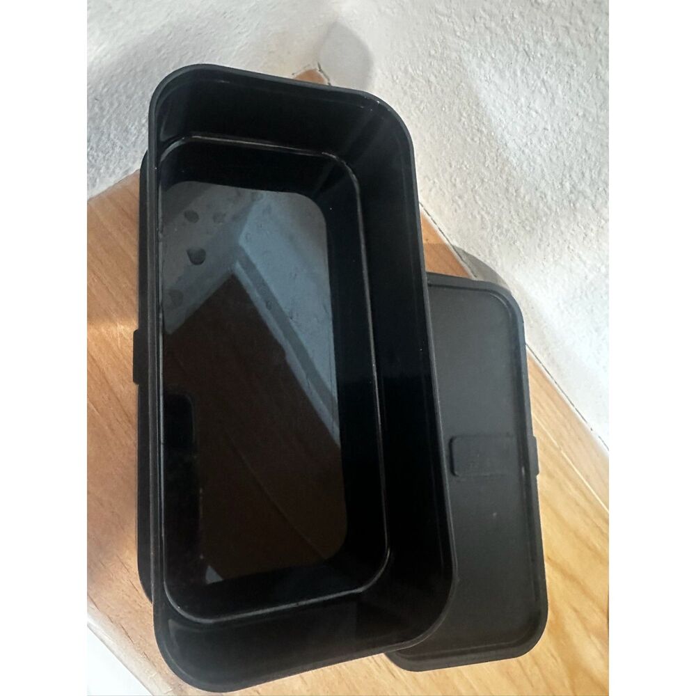 Mombento Original Black Bento Box - 2 Tier Leakproof Lunch Box EUC - Picture 8 of 10